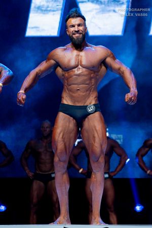 CLASSIC PHYSIQUE +178